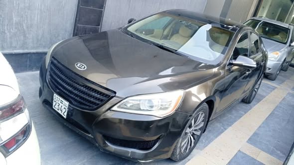 كيا كادينزا 2012 - صورة 2