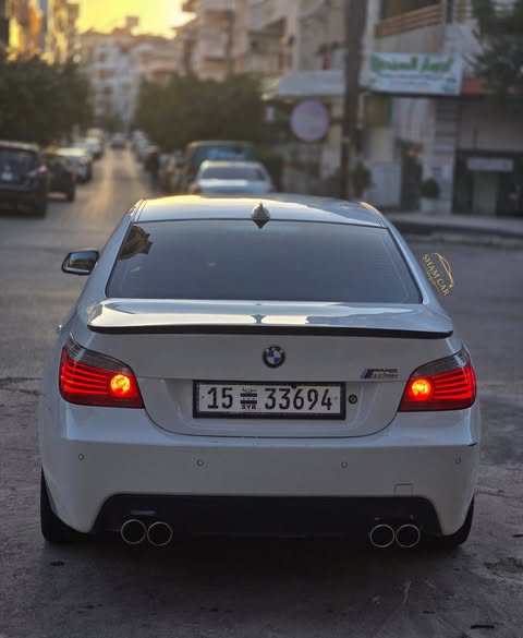 بي إم دبليو 520i 2010 - صورة 2