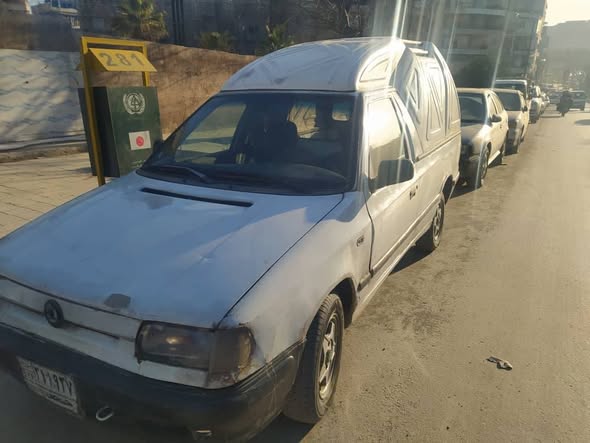 سكودا Pick up 1996 - صورة 1