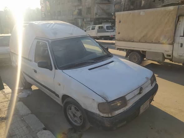 سكودا Pick up 1996 - صورة 3