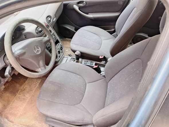 مرسيدس A140 2005 - صورة 3