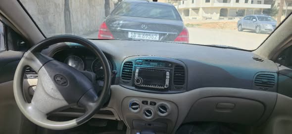 هيونداي فيرنا 2007 - صورة 4