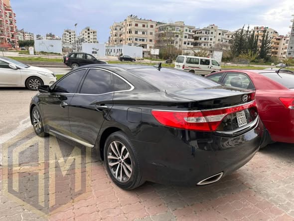 هيونداي أزيرا 2012 - صورة 5