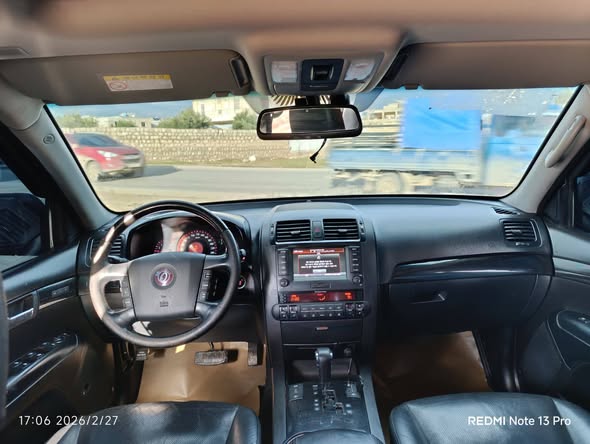 Ssangyong Mohave 2014 - صورة 4