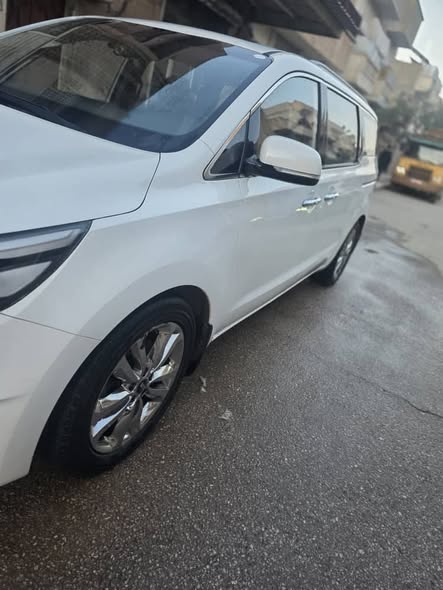 كيا كرنفال 2015 - صورة 2