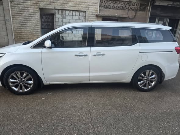 كيا كرنفال 2015 - صورة 4