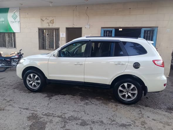 هيونداي سانتافي 2009 - صورة 3