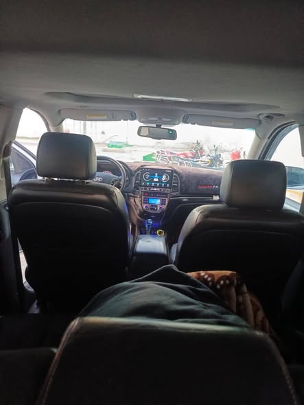 هيونداي سانتافي 2009 - صورة 5