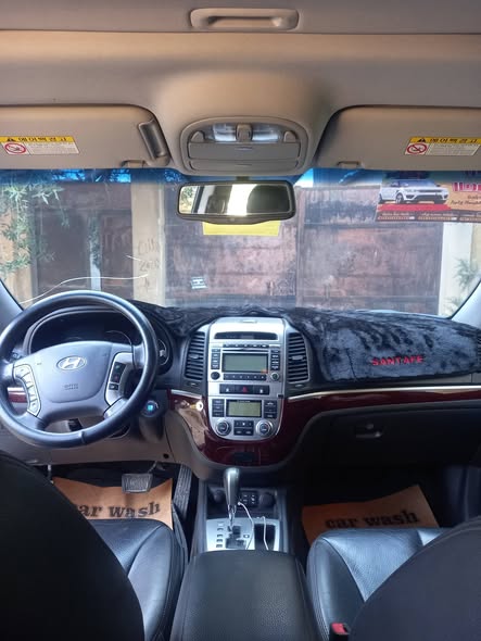 هيونداي سانتافي 2010 - صورة 3