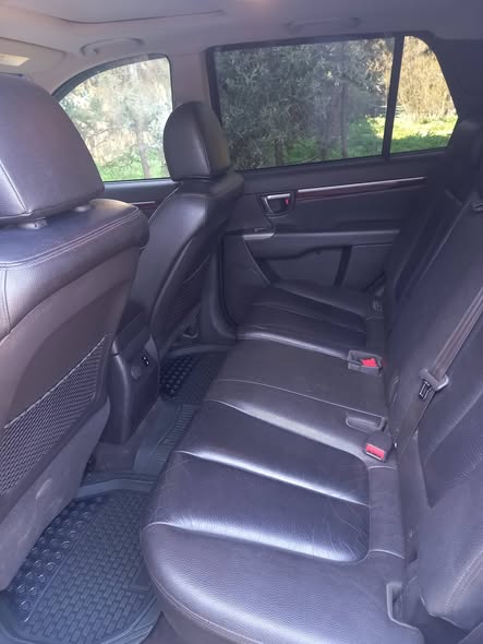 هيونداي سانتافي 2010 - صورة 4