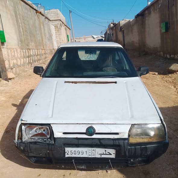 سكودا بيكاب 1995 - صورة 4