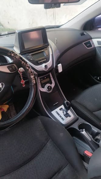 هيونداي إلنترا 2012 - صورة 4