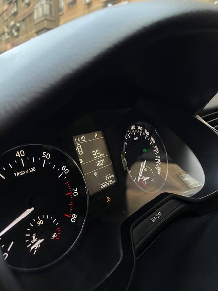 سكودا اوكتافيا 2016 - صورة 4