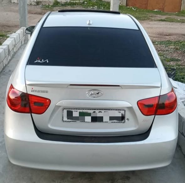 هونداي افانتي 2009 - صورة 2