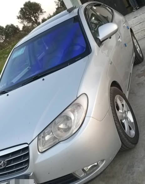 هونداي افانتي 2009 - صورة 3