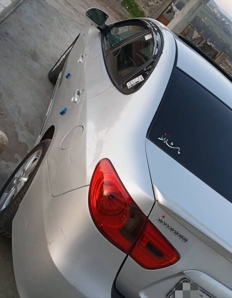 هونداي افانتي 2009 - صورة 5