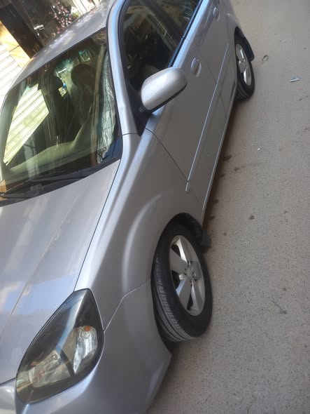 كيا ريو 2009 - صورة 2