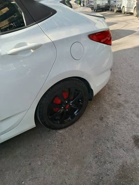 هيونداي اكسنت 2011 - صورة 2