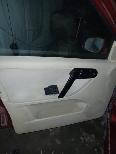 فوكس بولو بولو 2001 - صورة 4