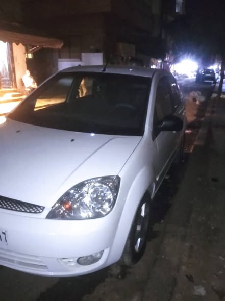 فورد فيستا 2006 - صورة 2