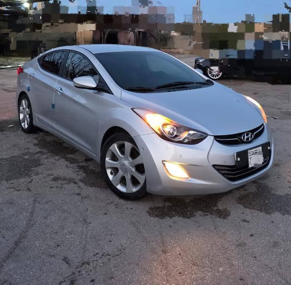 Hyundai Elantra 2011 - صورة 2