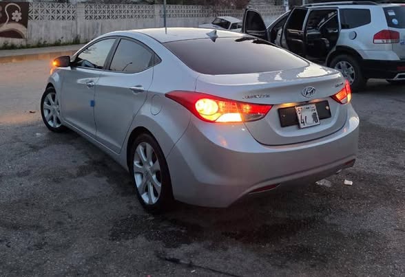 Hyundai Elantra 2011 - صورة 5