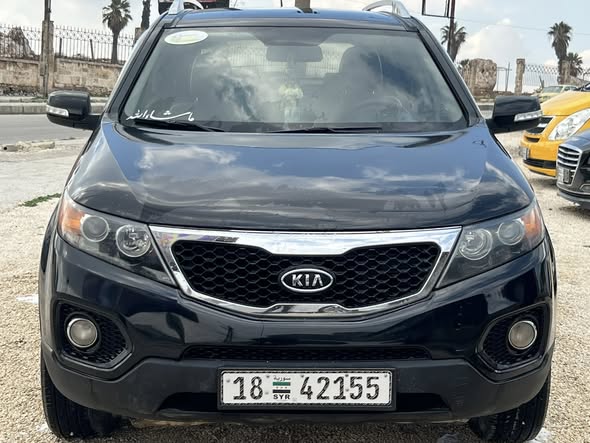 كيا سورنتو 2010 - صورة 2