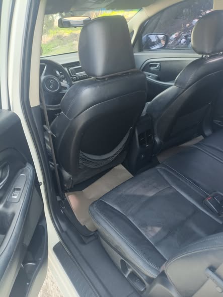 كيا كارنز 2014 - صورة 4