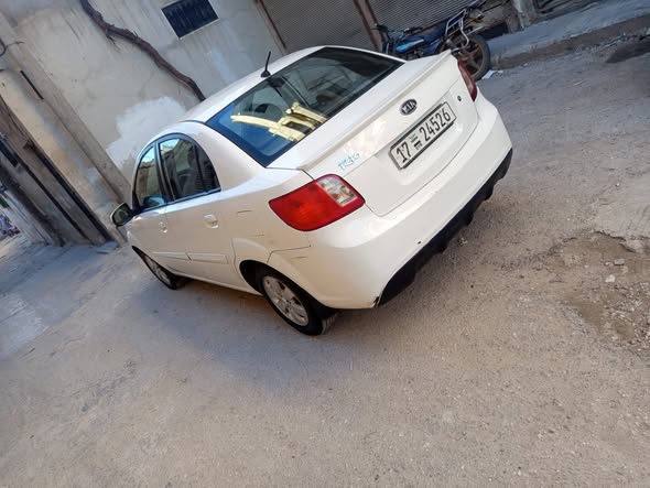 كيا ريو 2011 - صورة 3