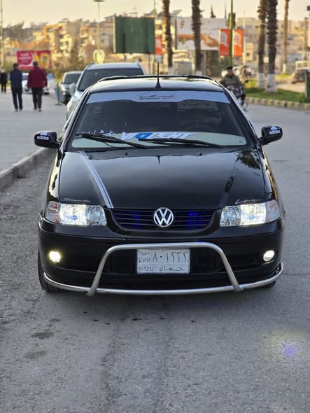 فوكس سافيرو 2002 - صورة 2