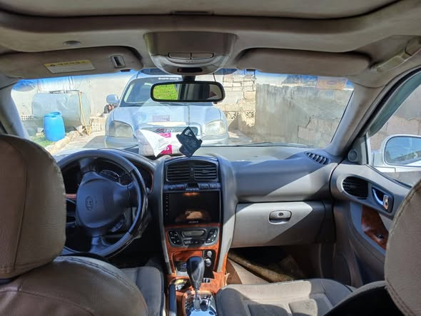 هيونداي سانتافي 2004 - صورة 3