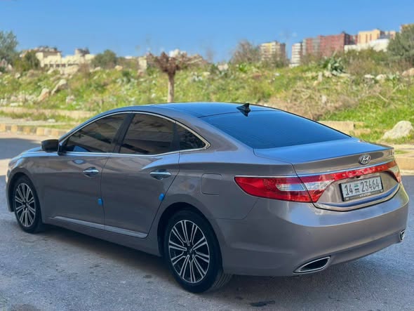 هيونداي ازيرا غراند 2012 - صورة 3