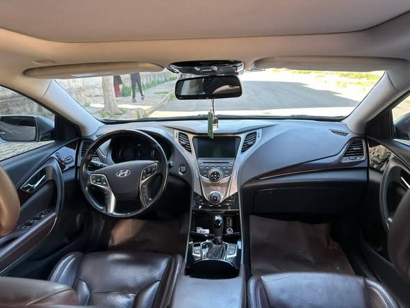 هيونداي ازيرا غراند 2012 - صورة 4