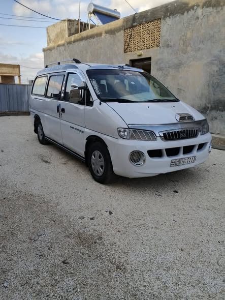 هيونداي ستاريكس 1999 - صورة 2