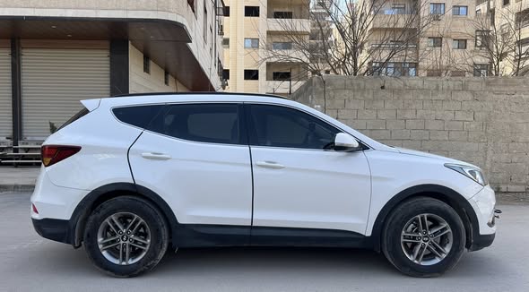 هونداي سنتافيه 2017 - صورة 3