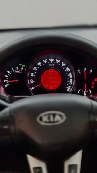 كيا سبورتاج 2011 - صورة 2