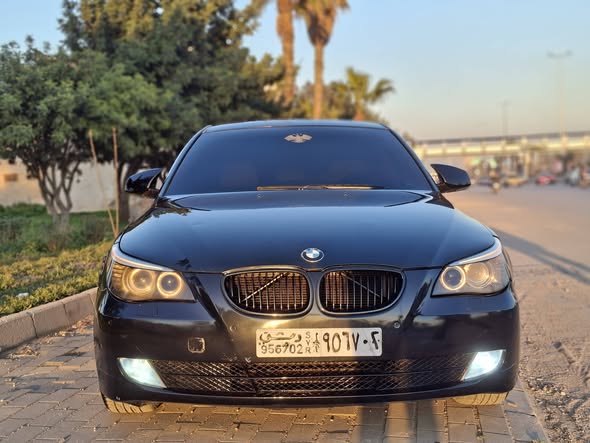 بي إم دبليو 520i 2008 - صورة 2
