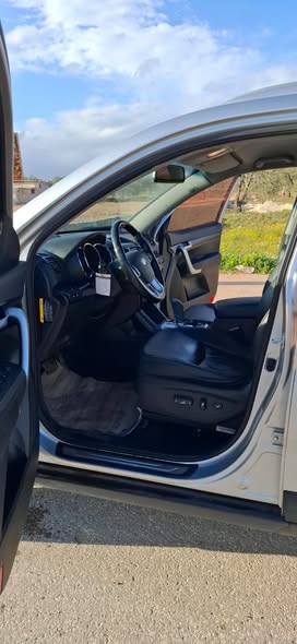 كيا سورينتو 2010 - صورة 1