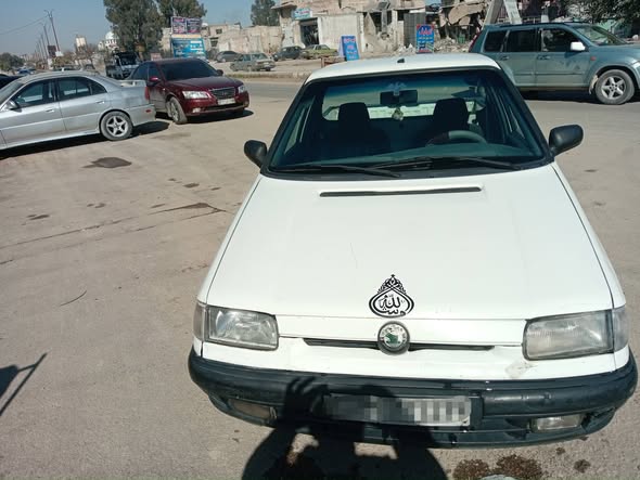 سكودا Pickup 1998 - صورة 2