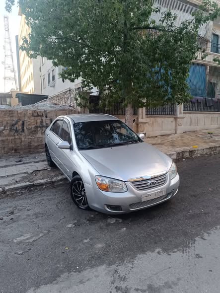 كيا سيراتو 2008 - صورة 2