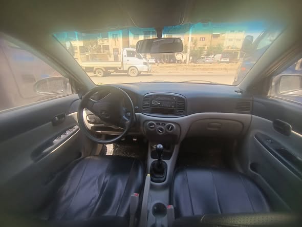 هيونداي فيرنا 2006 - صورة 5