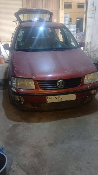 فولكس فاجن بولو 2001 - صورة 2