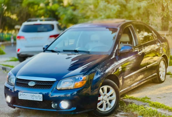 كيا سيراتو 2008 - صورة 2