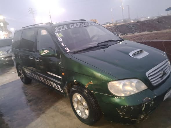 كيا كرنفال 2003 - صورة 5