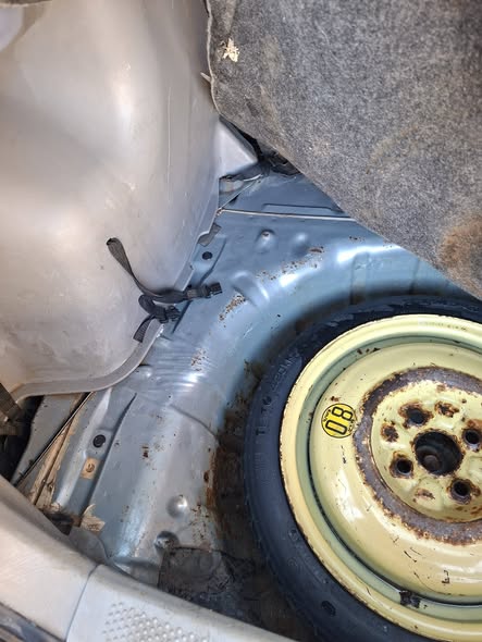 مازدا 323 2004 - صورة 5