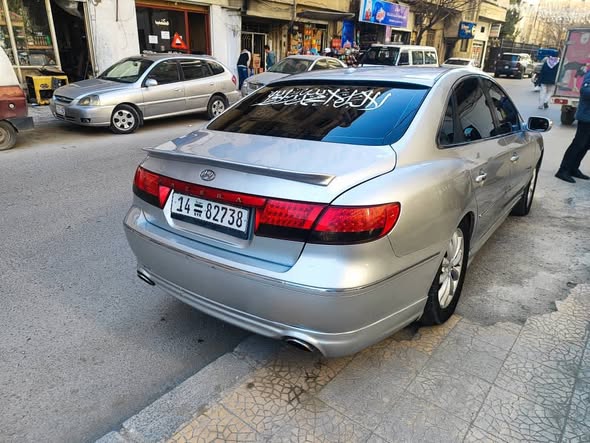 Hyundai Azera 2008 - صورة 4