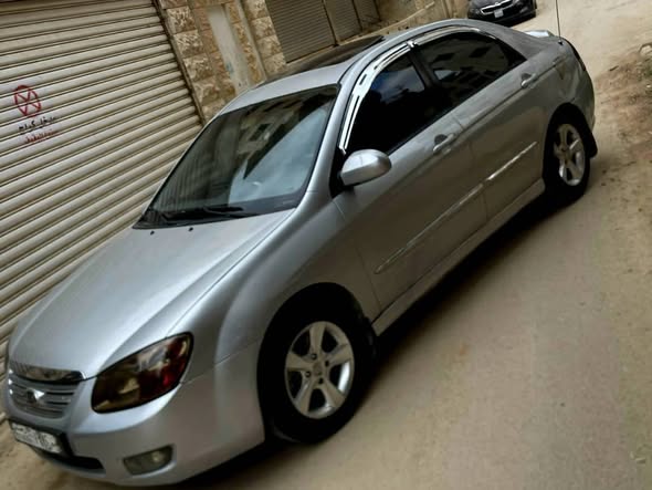 كيا سيراتو 2009 - صورة 1