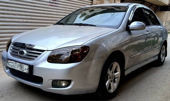 كيا سيراتو 2009 - صورة 3