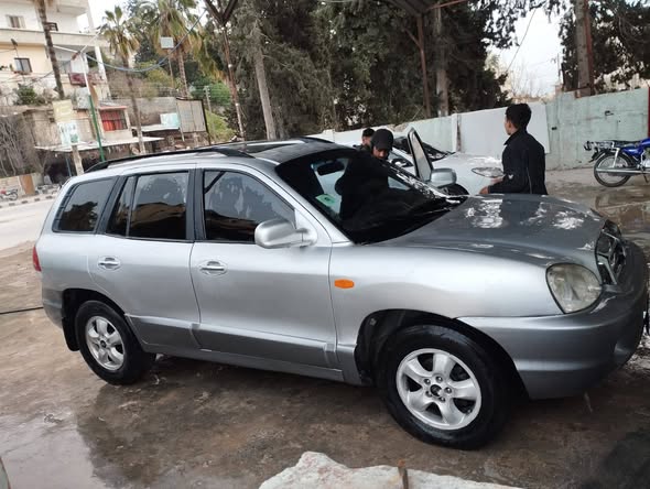 هيونداي سانتافي 2005 - صورة 1