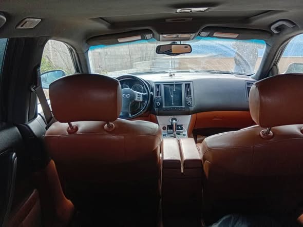 انفنتي FX35 2005 - صورة 2